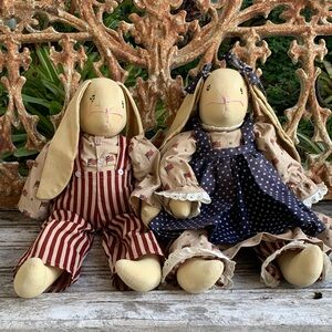 Adorable Bunny Doll Pair in Patriotic Outfits